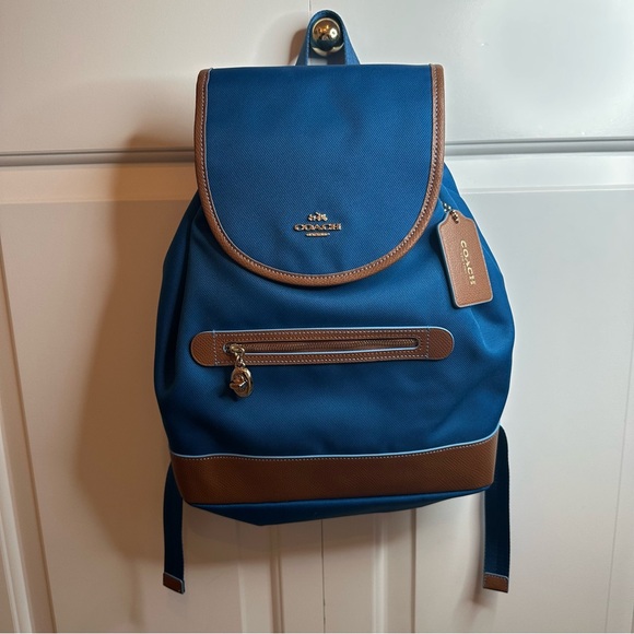 amazon jansport campus backpack Amazon.com | JanSport Main Campus Backpack - Travel or Work Backpack with  15-Inch Laptop Sleeve and Dual Water Bottle Pockets, Lavender Ash